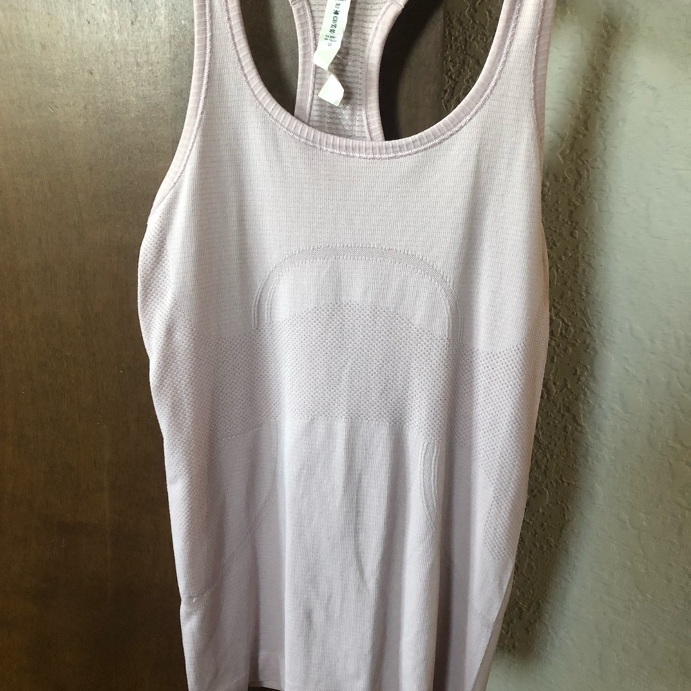 Lululemon Razorback tank